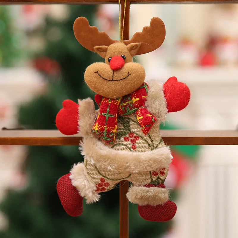Enfeites para árvore de Natal, 4 peças de enfeites de pelúcia para pendurar na árvore de Natal, decorações com tema de Papai Noel, boneco de neve, alce e urso.